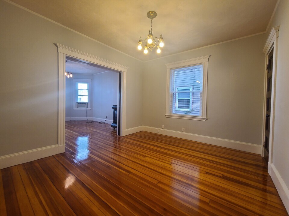 75 Adams St in Boston, MA - Building Photo