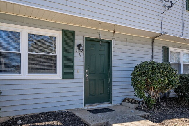 1108 Cousins Rd in Woodstock, GA - Building Photo - Building Photo