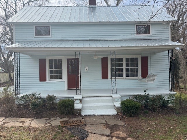 property at 209 W Margaret Ln