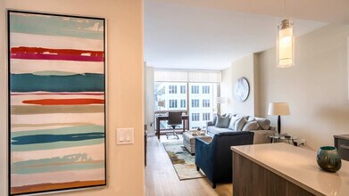 355 Atlantic St in Stamford, CT - Building Photo - Building Photo