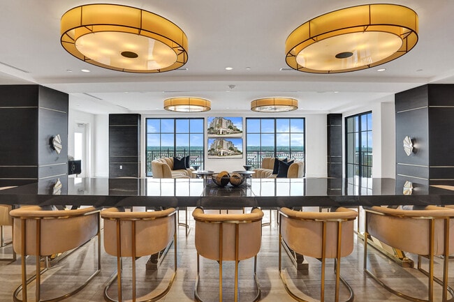 101 Via Mizner in Boca Raton, FL - Building Photo - Building Photo