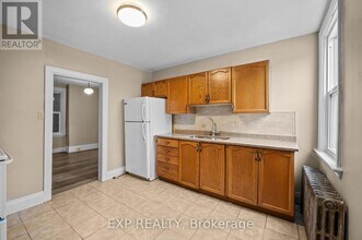 54-54 Frederick Ave in Hamilton, ON - Building Photo - Building Photo