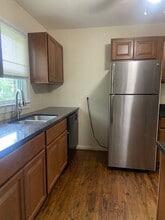 3188 Valley Park Dr in Vestavia, AL - Foto de edificio - Building Photo