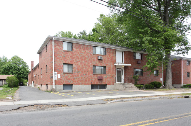 378-388 Park Ave in East Hartford, CT - Foto de edificio - Building Photo