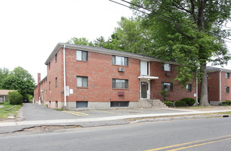 378-388 Park Ave in East Hartford, CT - Building Photo - Building Photo