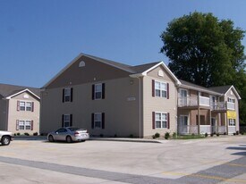 202 E Crockett in Catlin, IL - Building Photo