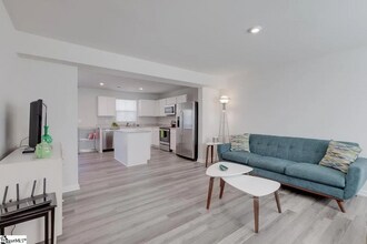 565 Hampton Townes Dr in Greenville, SC - Building Photo - Building Photo