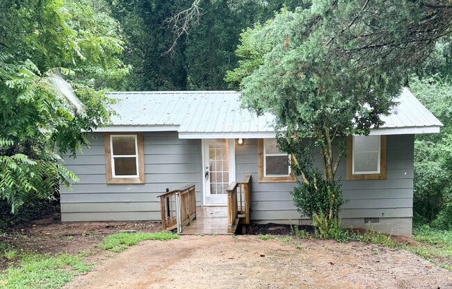 property at 8795 Lula Rd