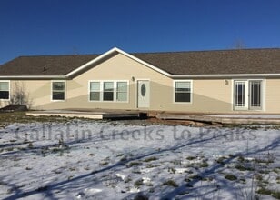 6 Rabel Ln in Gallatin Gateway, MT - Building Photo - Building Photo