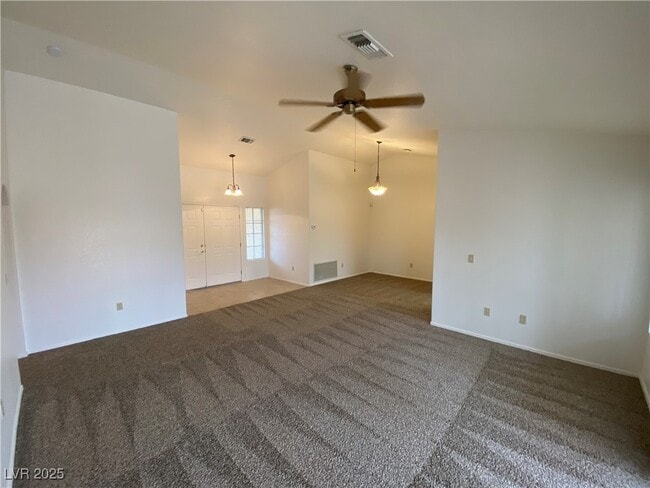 9612 Buckhorn Dr in Las Vegas, NV - Building Photo - Building Photo