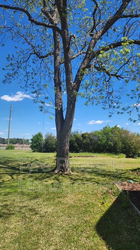 5038 Winterville Pkwy in Winterville, NC - Building Photo - Building Photo