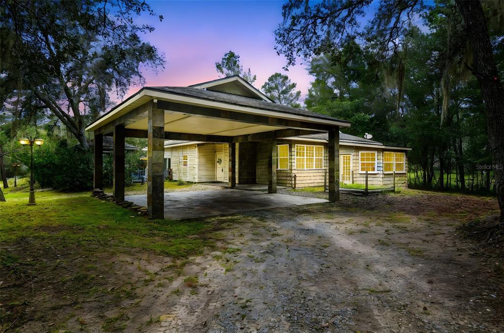 16453 Pawnee Dr in Brooksville, FL - Building Photo
