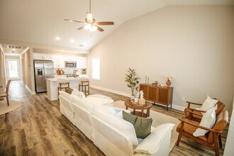 116 Woodsedge Dr in Brooklet, GA - Building Photo - Building Photo