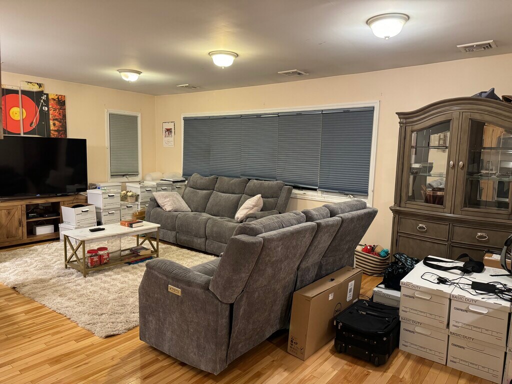 6917 185th St Rentals in Fresh Meadows, NY