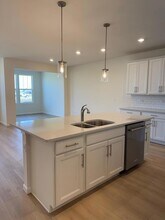 660 Switchgrass Wy, Unit 58002 in Bolingbrook, IL - Building Photo - Building Photo