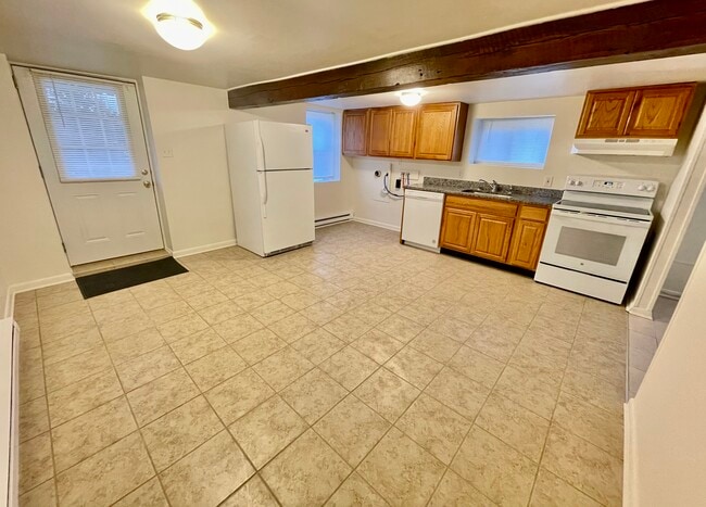 18902 Gunpowder Rd, Unit 2 in Hampstead, MD - Foto de edificio - Building Photo