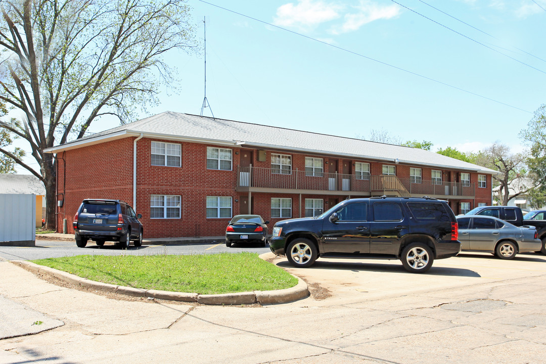 Hester Court Apartments in Stillwater, OK - Building Photo