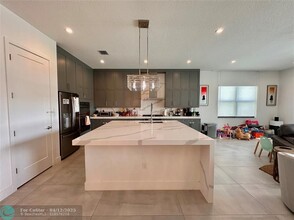 8519 Apple Falls Ln in Boca Raton, FL - Building Photo - Building Photo