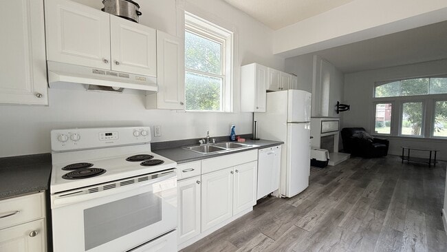 property at 567 Queens Ave