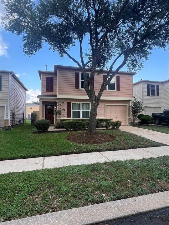 3247 Dartmouth Field Ln in Fresno, TX - Building Photo