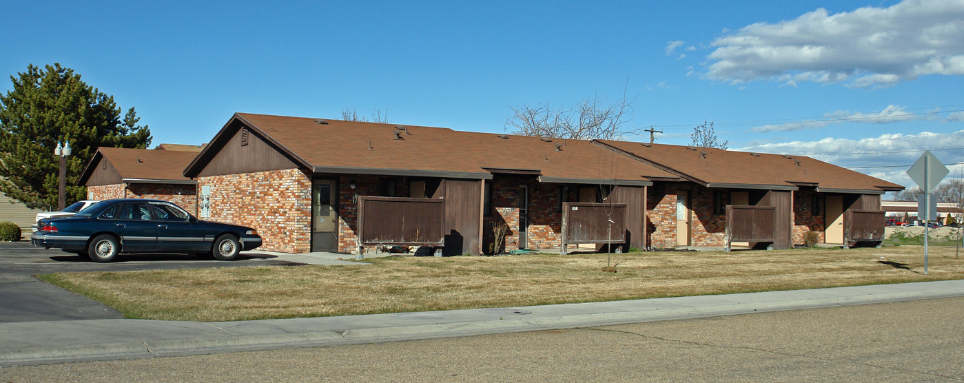 Leisure Village IX in Caldwell, ID - Foto de edificio