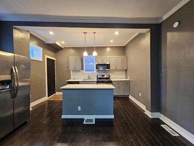 property at 3331 Milwaukee St