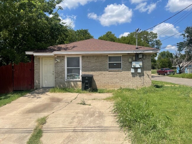 property at 1007 York Ave
