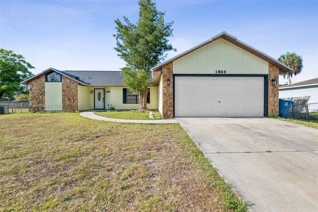 1866 Delki St NW in Palm Bay, FL - Building Photo - Building Photo