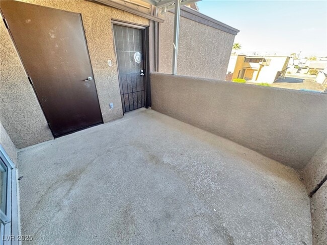 property at 1424 Santa Anita Dr