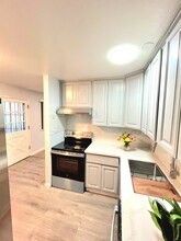 960 Clyde Ave, Unit 3 in Santa Clara, CA - Foto de edificio - Building Photo