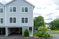 118 Berwick Ave in Fairfield, CT - Foto de edificio - Building Photo