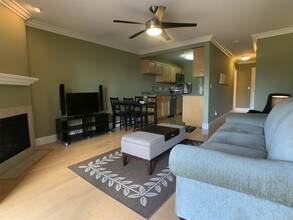 3980 8th Ave-Unit -218 in San Diego, CA - Building Photo - Building Photo