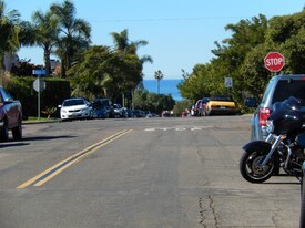 1030 Agate St in San Diego, CA - Building Photo