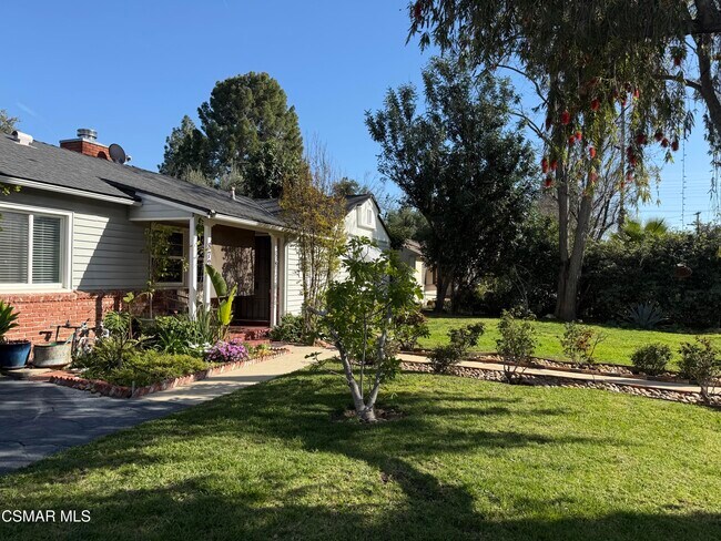 8726 Amestoy Ave in Los Angeles, CA - Building Photo - Building Photo