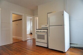 8 Clary St in Cambridge, MA - Building Photo - Building Photo