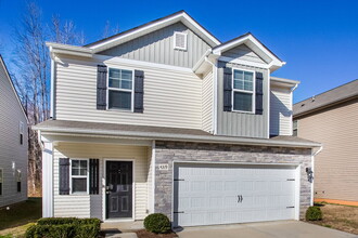 4319 Drifter Dr in Charlotte, NC - Foto de edificio - Building Photo