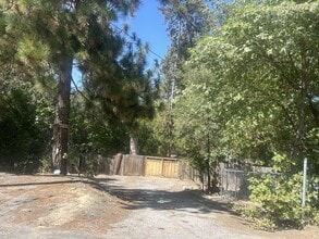 52640 Marian View Dr in Idyllwild, CA - Building Photo - Building Photo