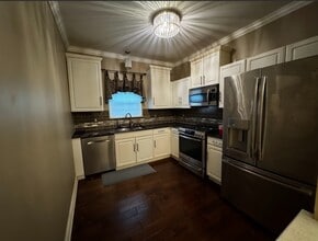 41645 Copper Creek Dr in Canton Township, MI - Foto de edificio - Building Photo