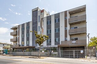 820 S Wilton Pl Apartamentos