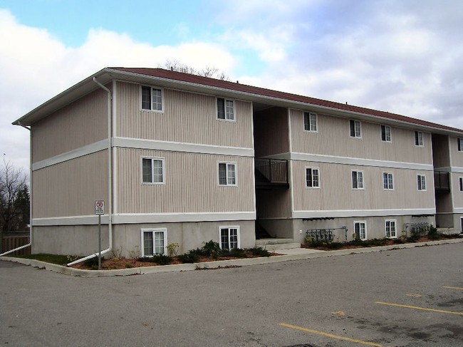 Highland Road Apartments