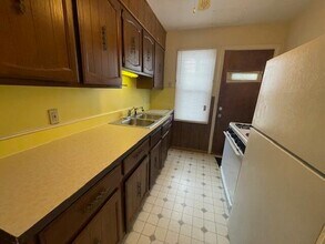 2039 Ewald Cir in Detroit, MI - Building Photo - Building Photo