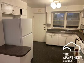 7528 N Claremont Ave in Chicago, IL - Building Photo