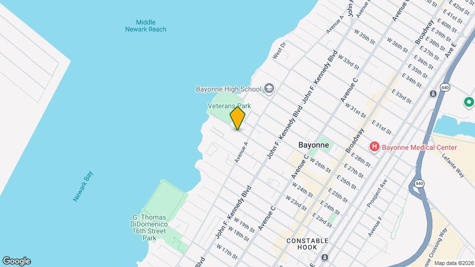 172 W 25th St Map and Location Details