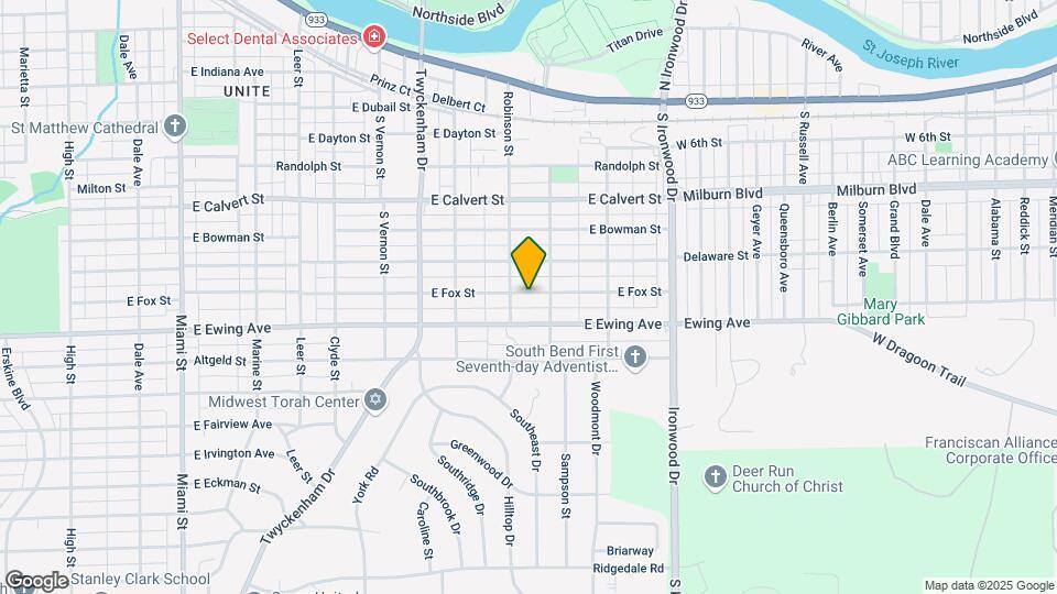 1718 E Fox St Map and Location Details