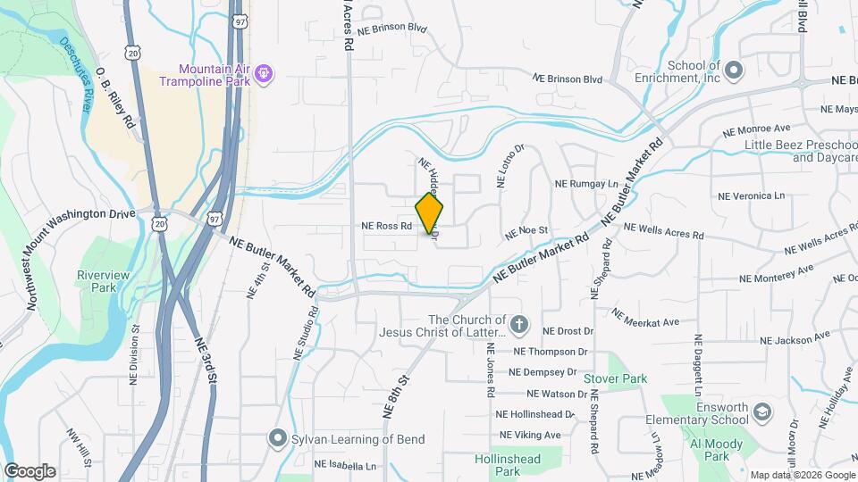 933 NE Hidden Valley Dr Map and Location Details