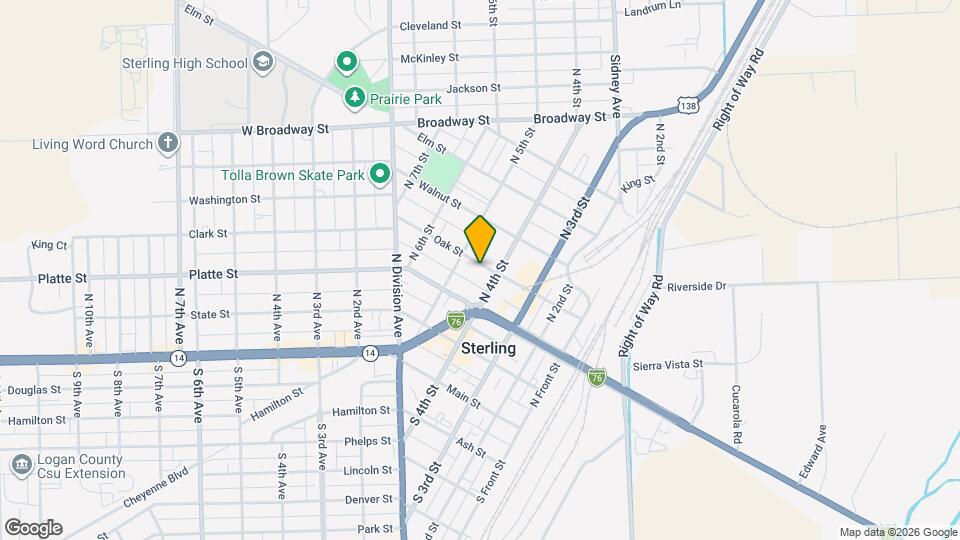 421 Oak St Map and Location Details
