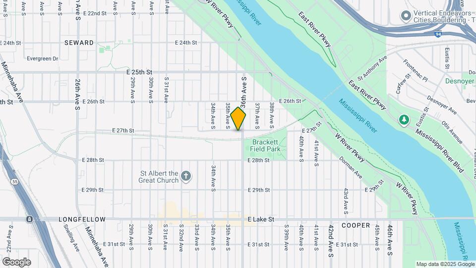 Brackett's Place Apartments Map and Location Details