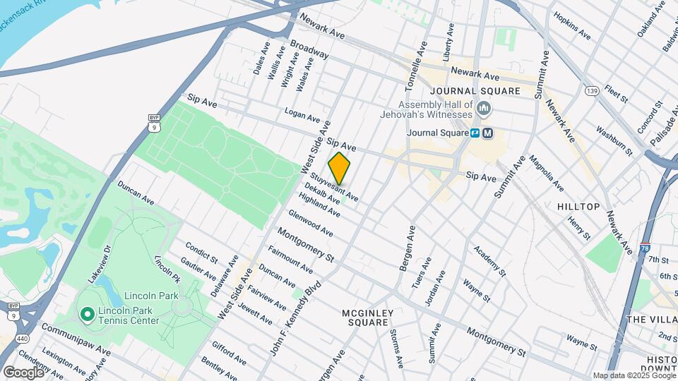 67 Stuyvesant Ave Map and Location Details