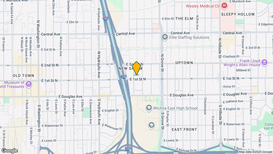 208 N Ash St Map and Location Details