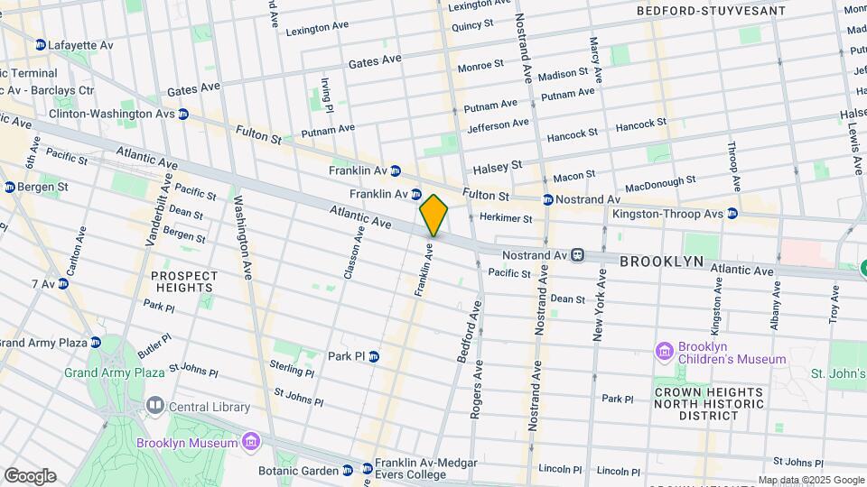 573 Franklin Ave Map and Location Details